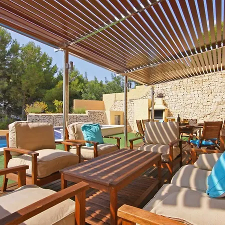 Oasis - Plusholidays * Calp
